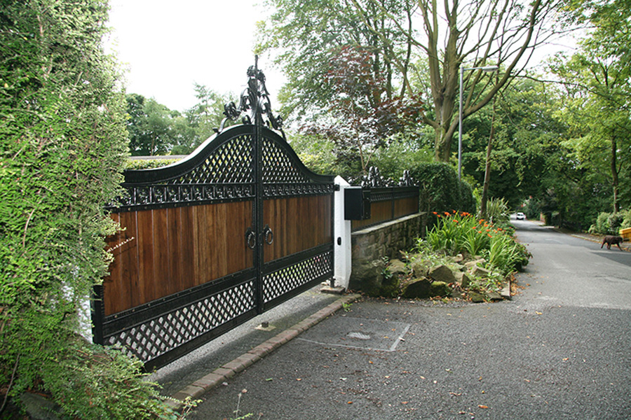 scrolled top driveway gate