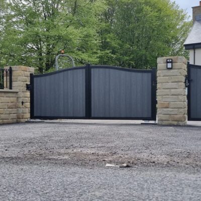 Gray Composite Drive Gate With Matching ped Gate