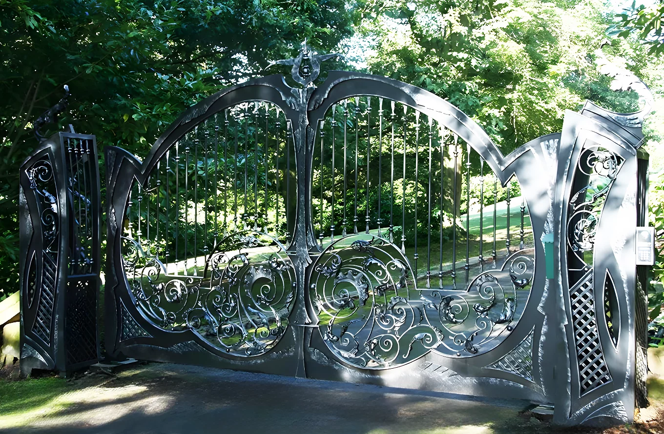Andromeda - Ultimate Collection - Wrought Iron Gate