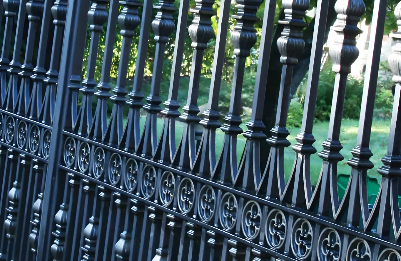 Radleigh - Estate Gate - Wrought Iron Gate