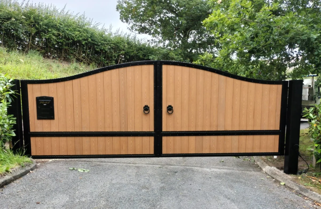 Orpheus - Composite Gate - Privacy Gate