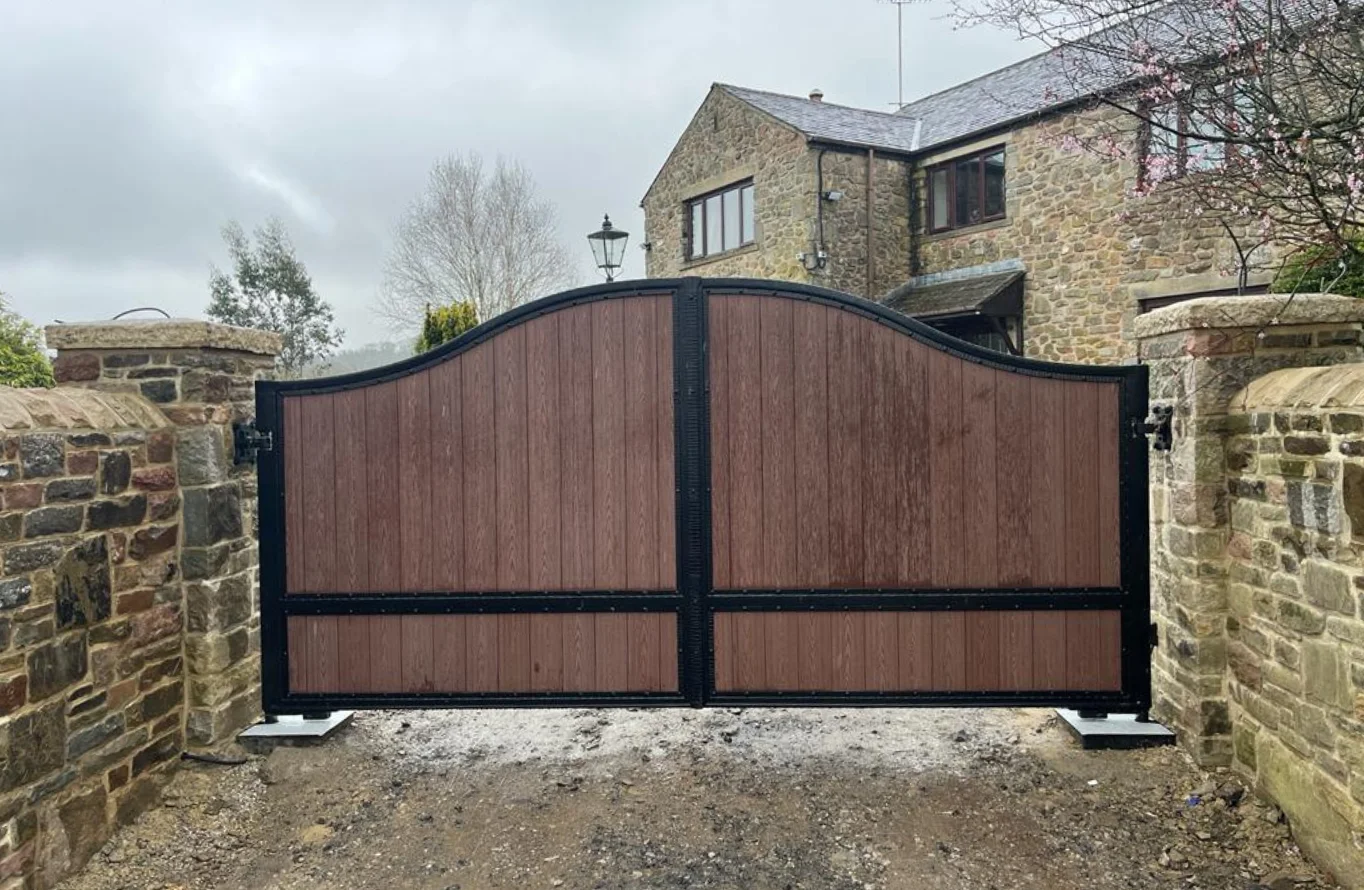 Orpheus - Composite Gate - Privacy Gate