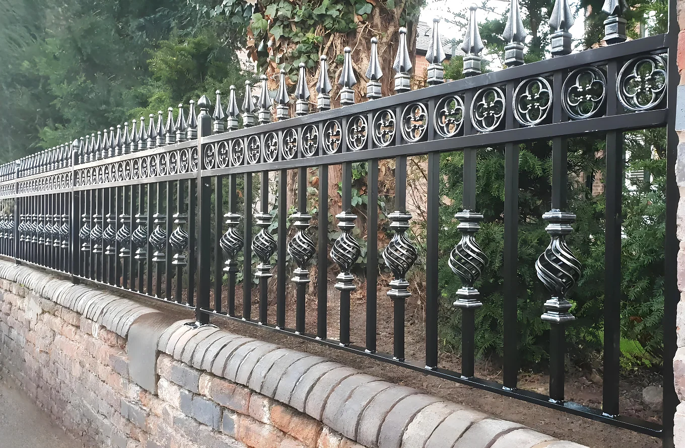 Radleigh - Estate Gate - Wrought Iron Gate