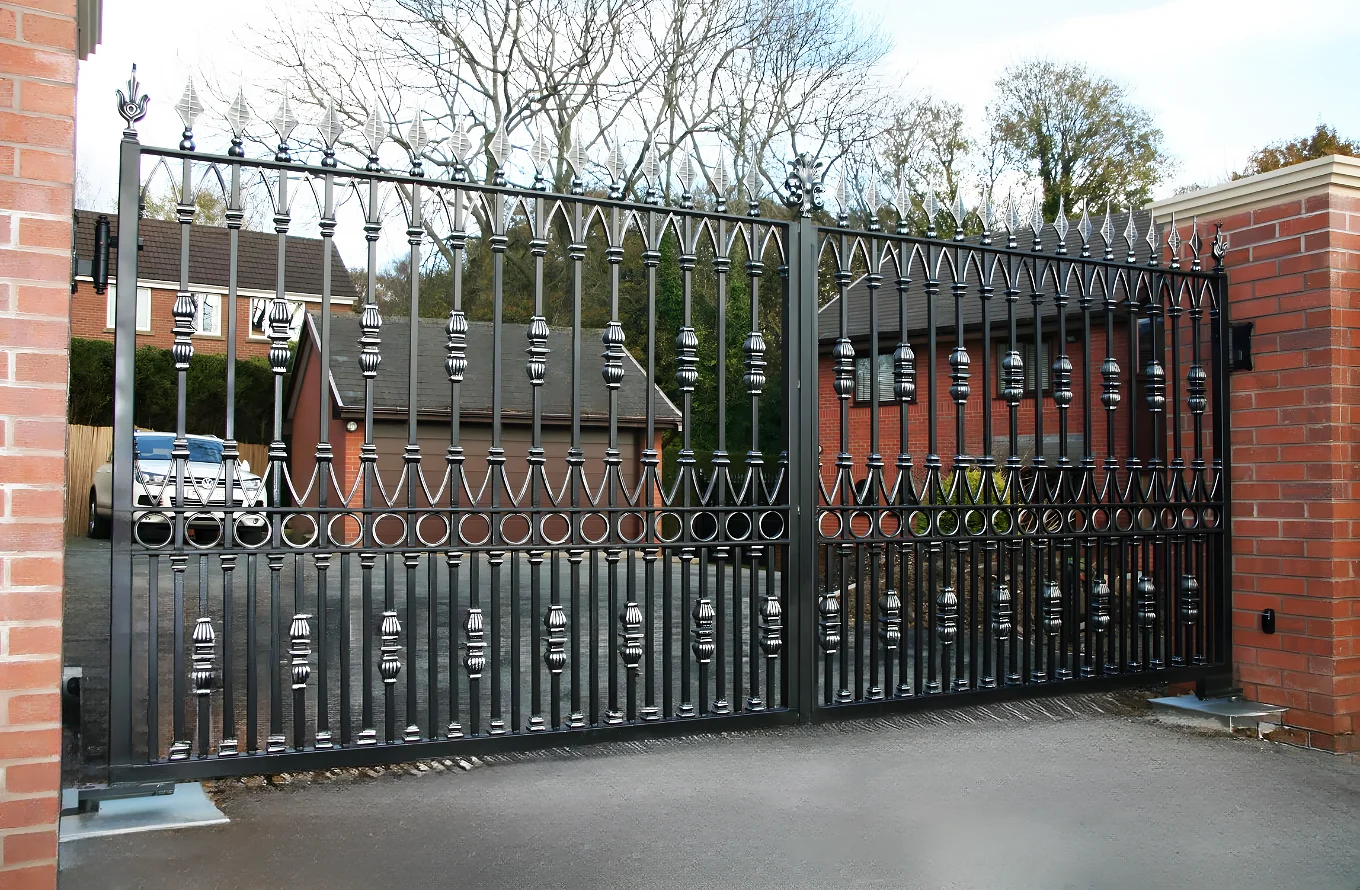 Radleigh - Estate Gate - Wrought Iron Gate