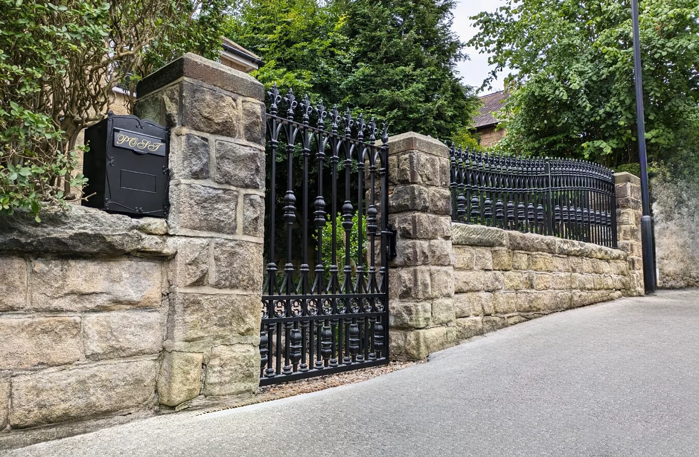 Radleigh - Estate Gate - Wrought Iron Gate