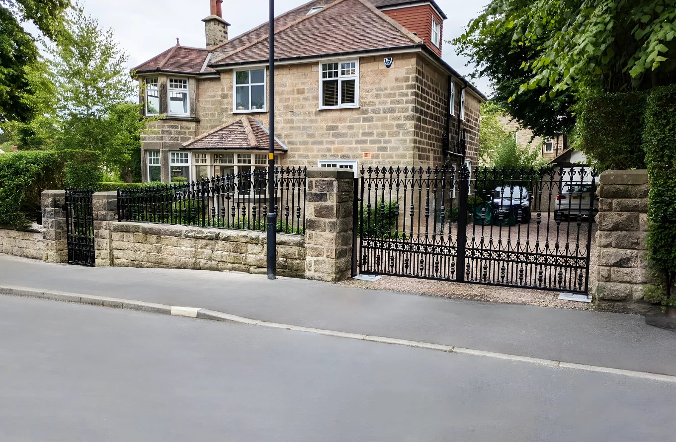 Radleigh - Estate Gate - Wrought Iron Gate
