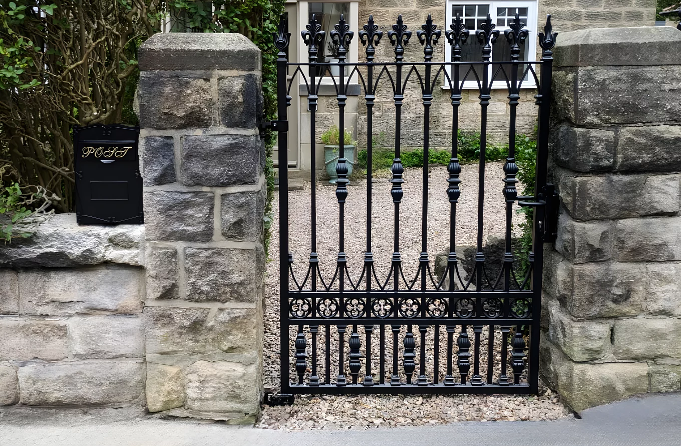 Radleigh - Estate Gate - Wrought Iron Gate