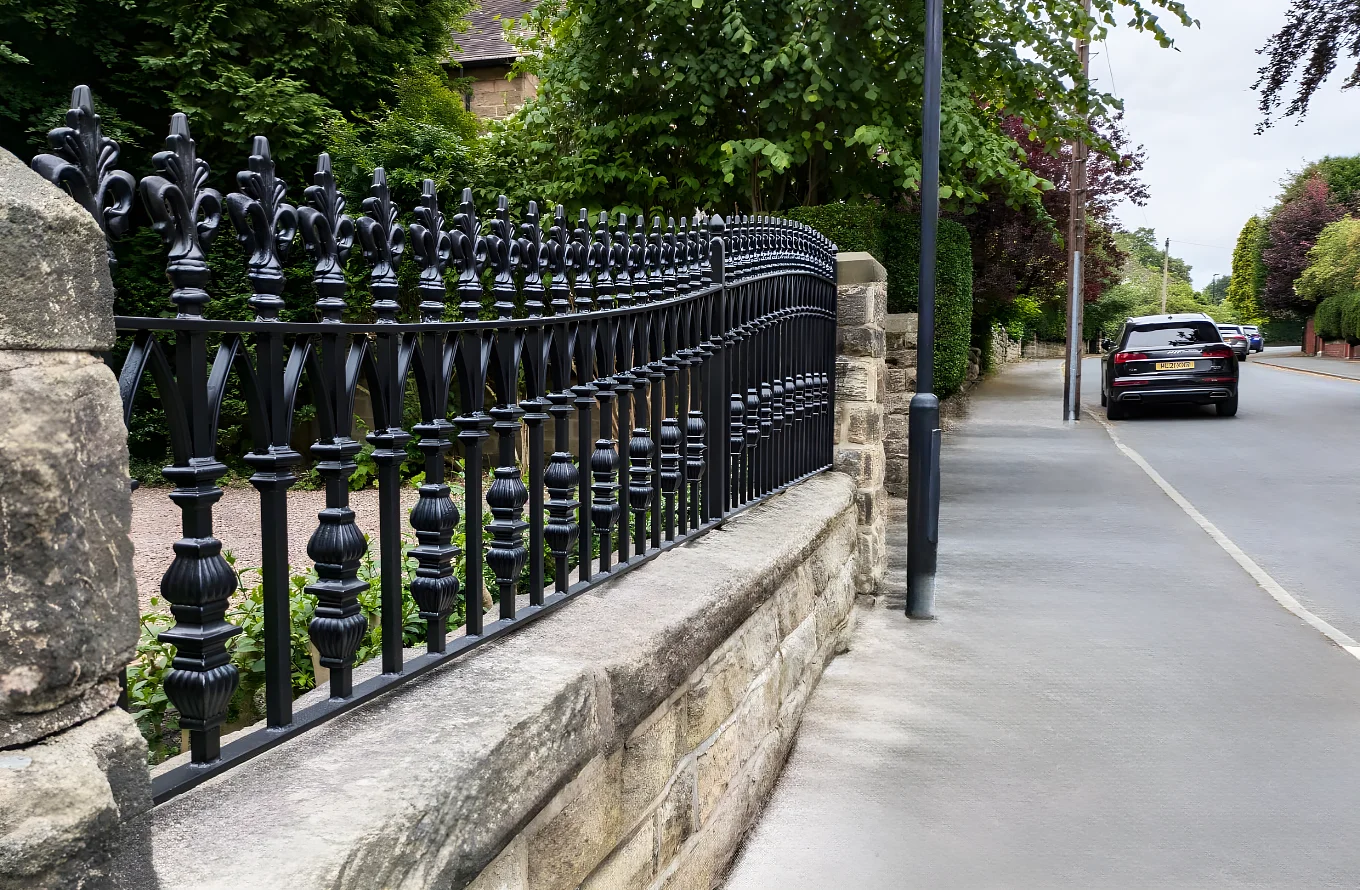 Radleigh - Estate Gate - Wrought Iron Railings