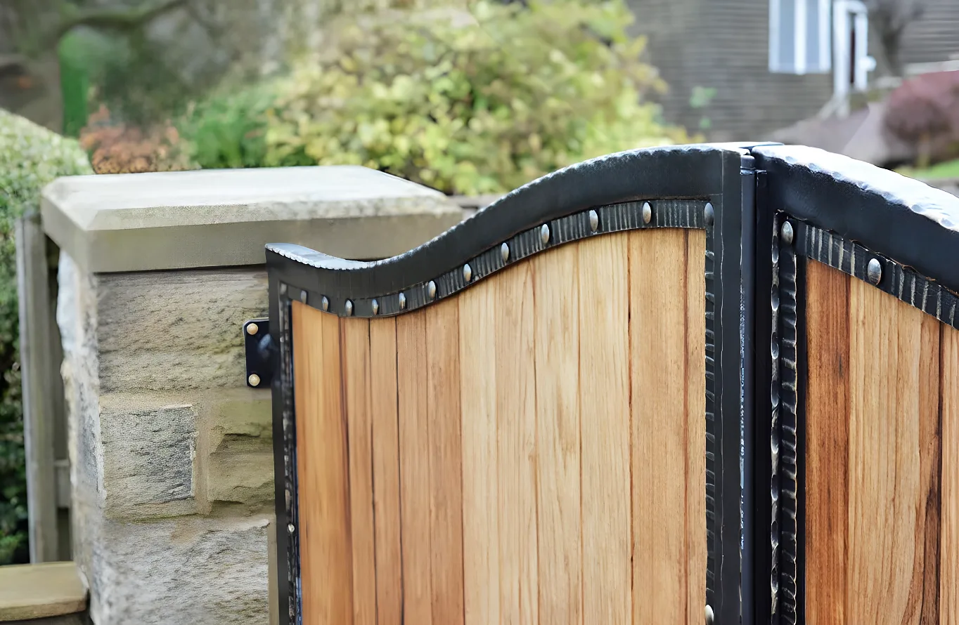 Artemis - Wooden Gate - Privacy Gate