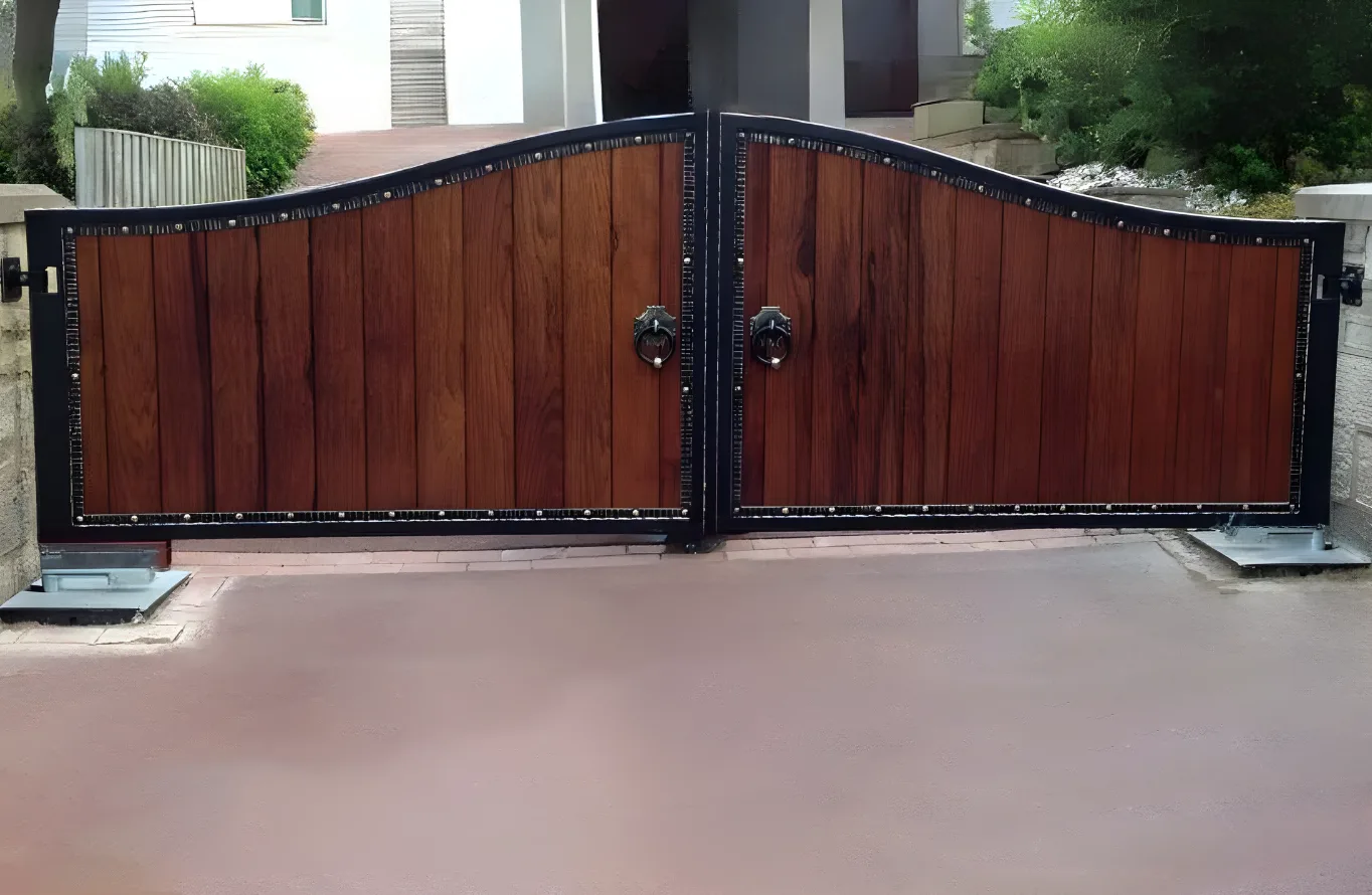 Artemis - Wooden Gate - Privacy Gate