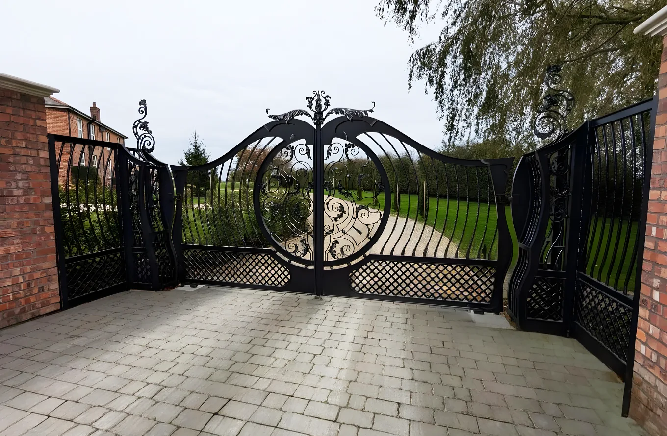 Aphrodite - Ultimate Collection - Wrought Iron