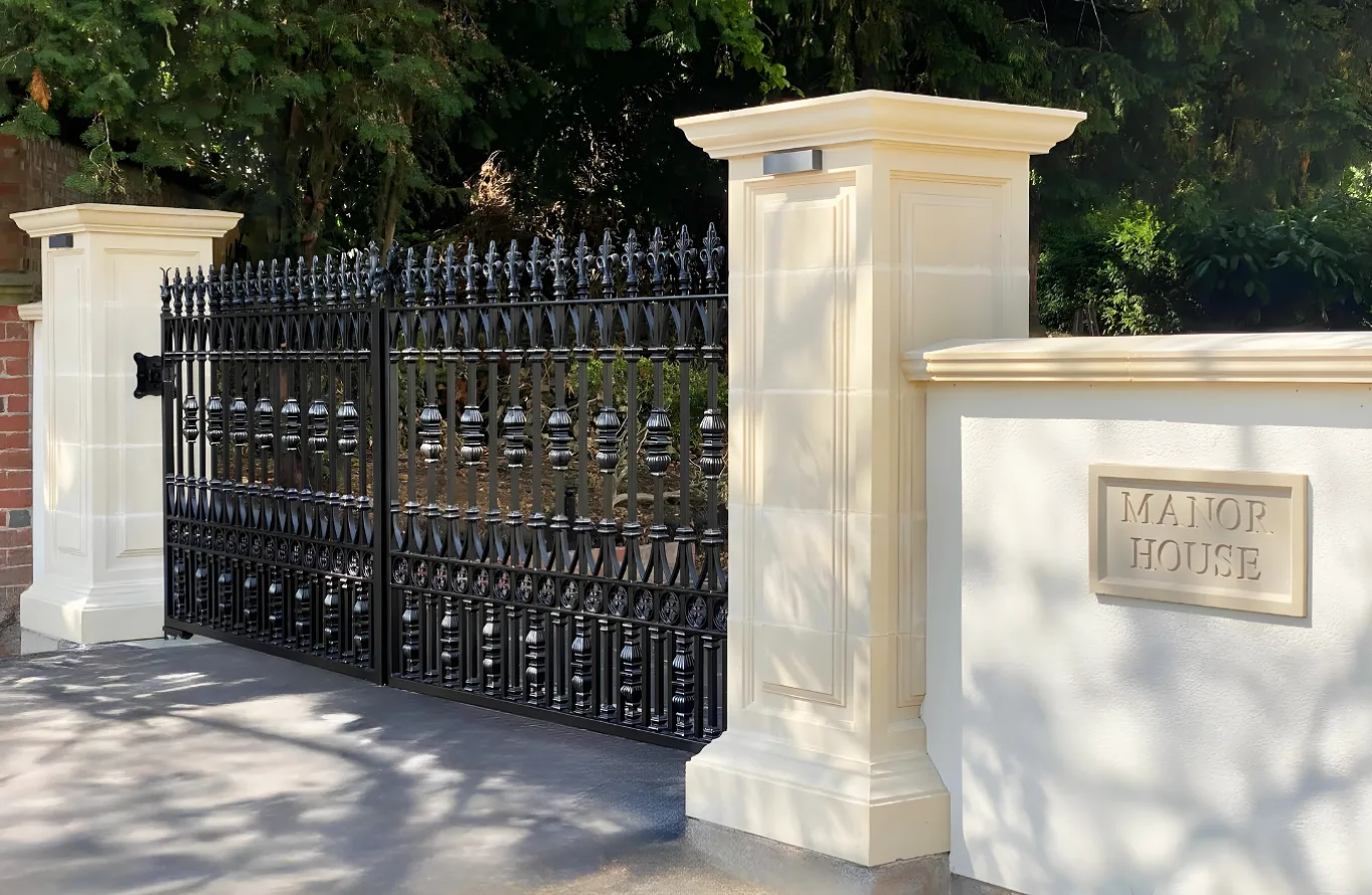 Radleigh Gate - Traditional Gate - Estate Gate - Wrought Iron Gate - T5