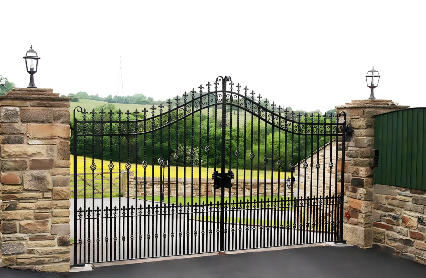 Kingsbury Gate - Traditional Gate - Estate Gate - Wrought Iron Gate - T10
