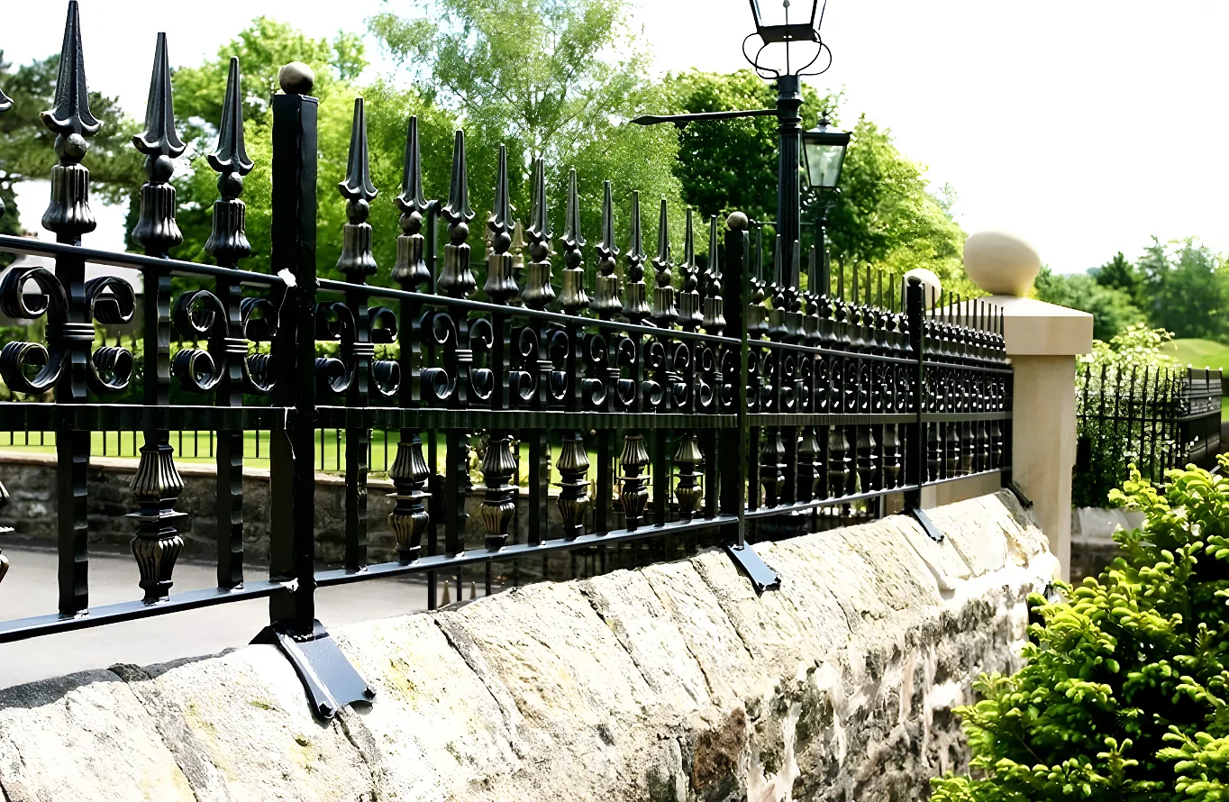 Wall Top and Garden Railings - Wrought Iron - WTR1