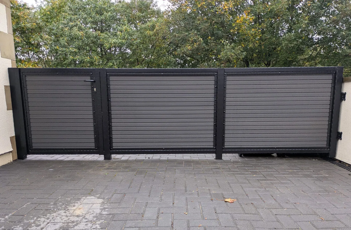 Bespoke Slatted Composite Gate