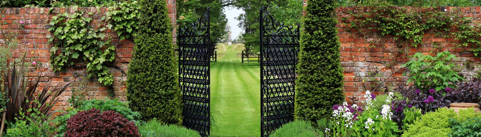 Wrought iron garden design ideas for a more harmonious space